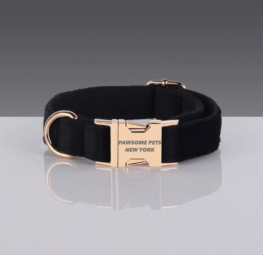PAWSOME DOG COLLAR in black nylon webbing with rose gold metal buckle and D-ring, fully adjustable with "PAWSOME PETS NEW YORK" engraving.